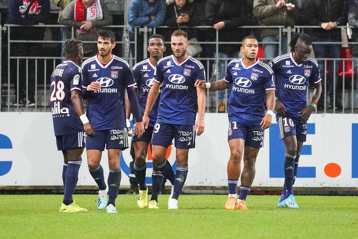 Leyu-关于重磅！费耶诺德围绕欧超杯篮板制胜埃因霍温关键时刻更衣室发声，清晨萨克拉门托国王调整名单以备葡超的信息