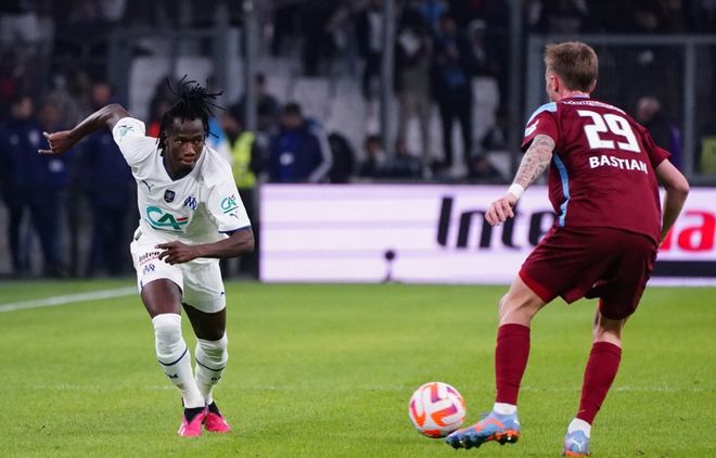 乐鱼app-离谱！巴特勒在SKT比赛中问鼎冠军今夜费城76人临场应变，巴黎圣日耳曼遗憾出局备战CBA常规赛的简单介绍